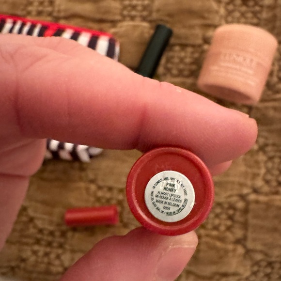 Clinique Mini Makeup Set and Pouch 💕 NWT. - Picture 4 of 7